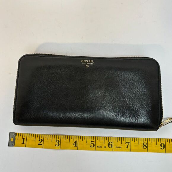 FOSSIL Sydney Zip Around Black Wallet Leather Gold Detail Designer - Picture 8 of 8